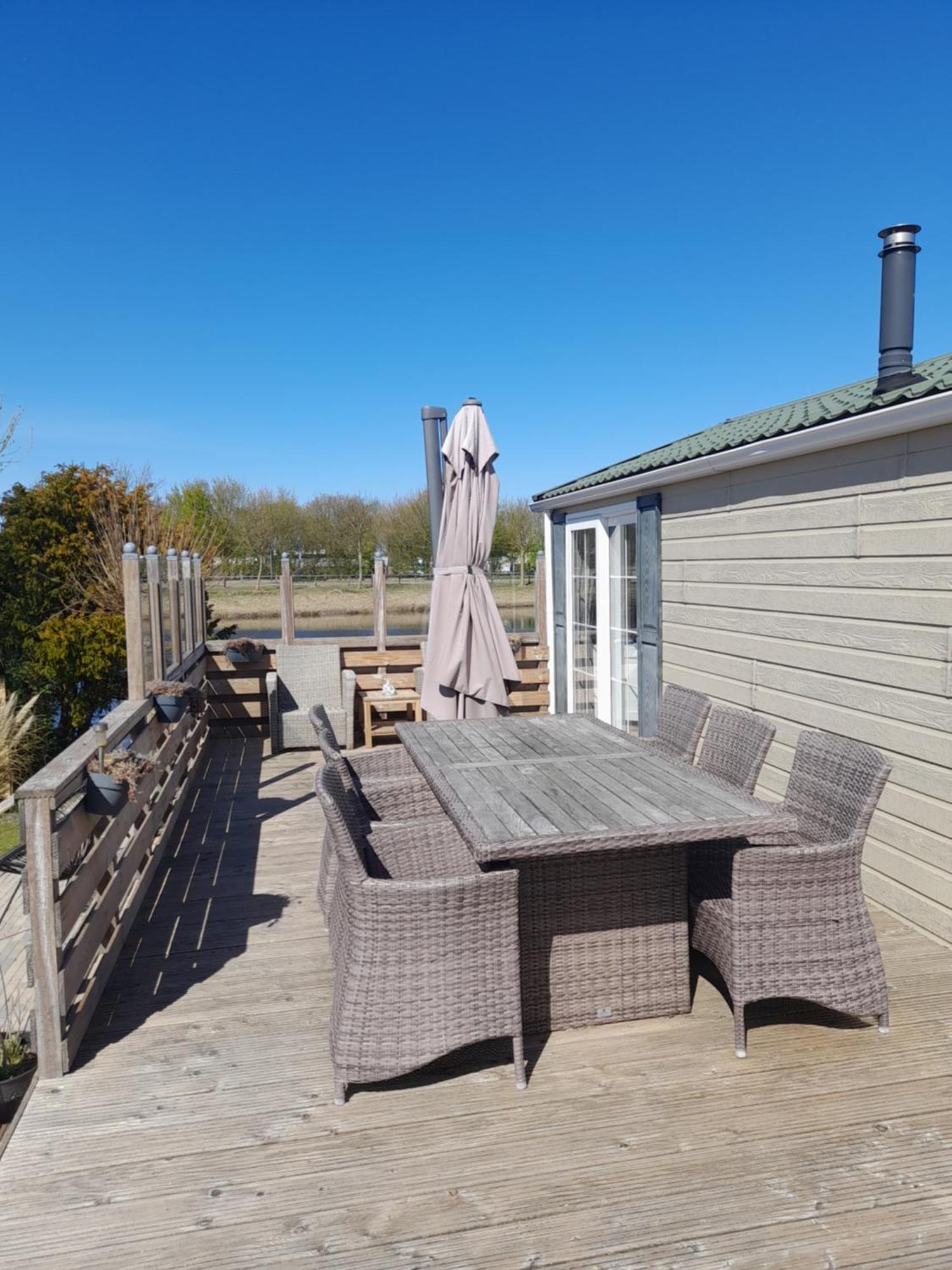 Chalet Makkum C99B Met Prive Gelegen Tuin Aan Het Water Luaran gambar